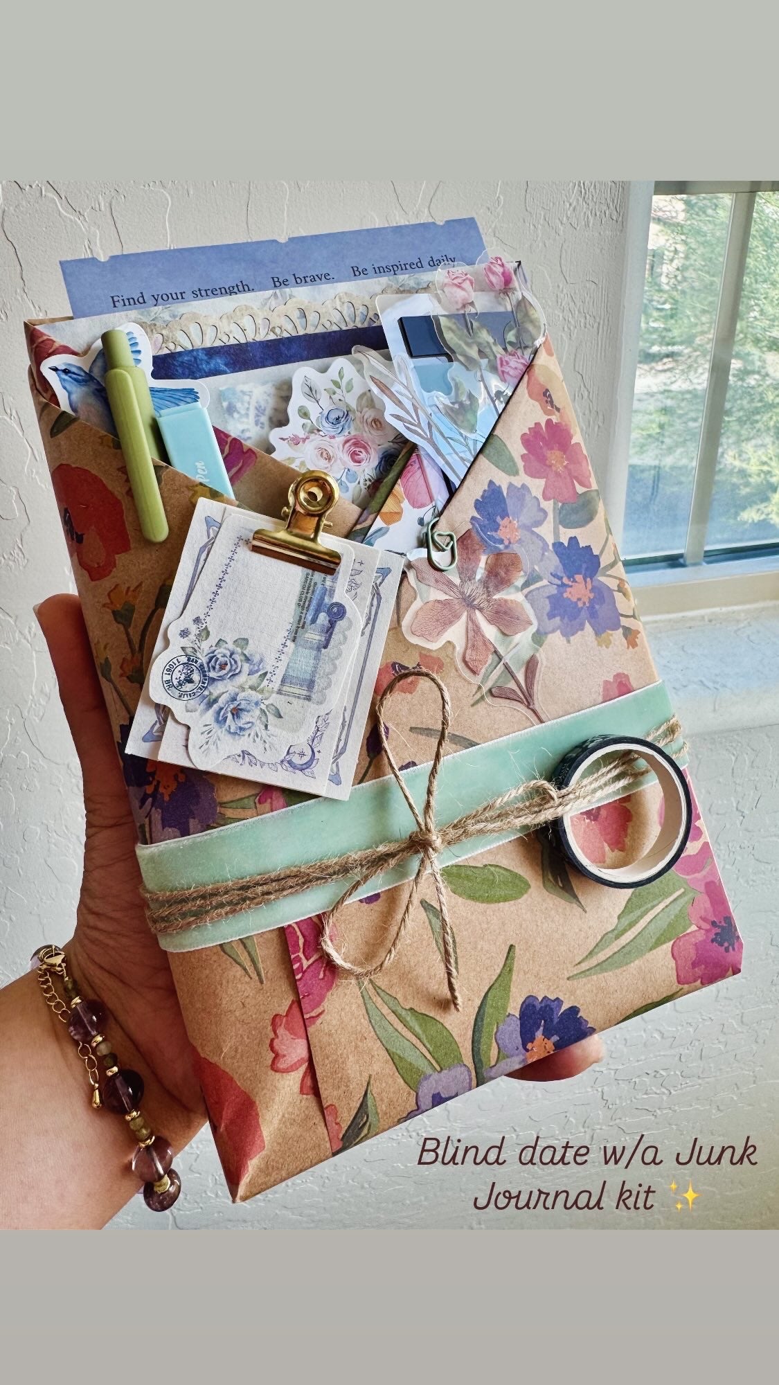 Wrapped in chic - Junk Journal Kit
